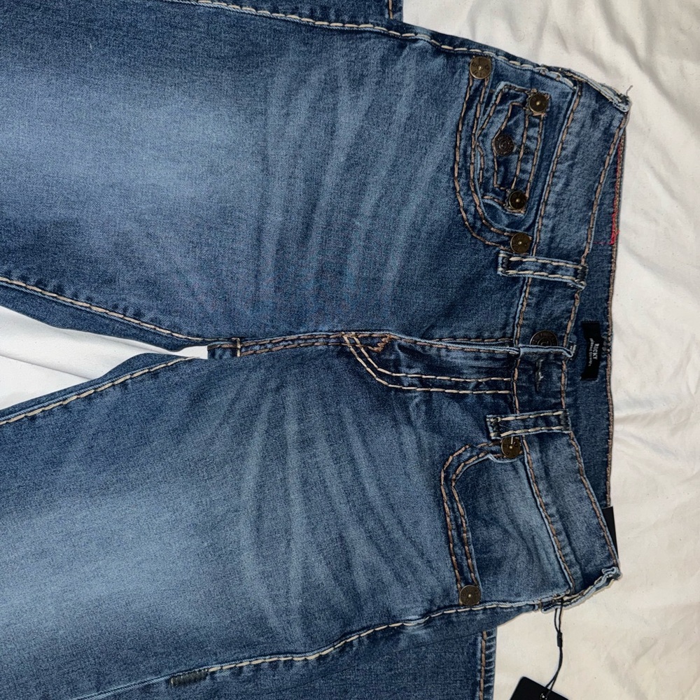 True Religion Relaxed Blue Jeans Classic Style